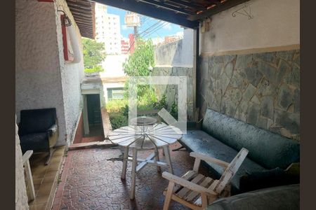 Casa à venda com 240m², 6 quartos e 4 vagas