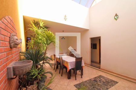 Casa à venda com 470m², 4 quartos e 5 vagas