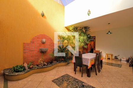 Casa à venda com 470m², 4 quartos e 5 vagas