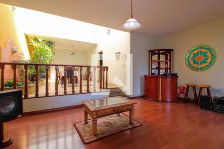 Casa à venda com 470m², 4 quartos e 5 vagas