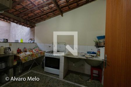 Casa à venda com 3 quartos, 200m² em Castelo, Belo Horizonte