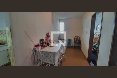 Casa à venda com 180m², 2 quartos e 1 vaga