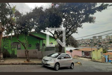 Casa à venda com 180m², 2 quartos e 1 vaga