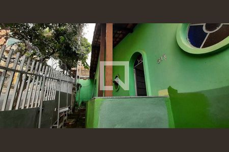 Casa à venda com 180m², 2 quartos e 1 vaga