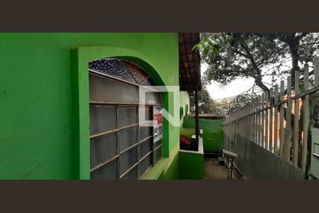 Casa à venda com 180m², 2 quartos e 1 vaga