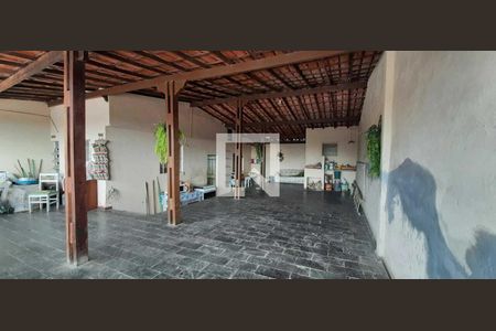 Casa à venda com 2 quartos, 180m² em Mariano de Abreu, Belo Horizonte