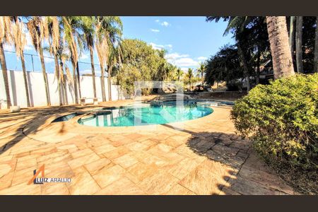 Casa à venda com 5 quartos, 1800m² em Bandeirantes (Pampulha), Belo Horizonte