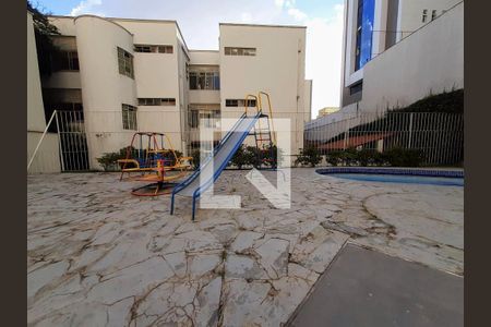 Apartamento à venda com 3 quartos, 110m² em Funcionários, Belo Horizonte