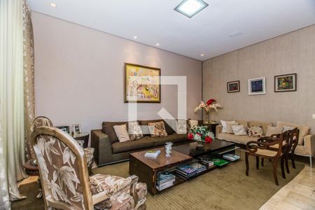 Casa à venda com 5 quartos, 524m² em Vila Paris, Belo Horizonte