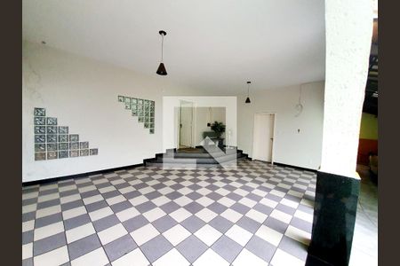 Casa à venda com 6 quartos, 498m² em São Marcos, Belo Horizonte