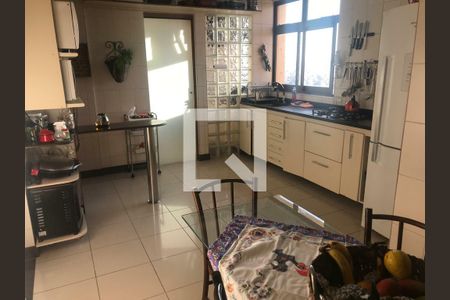 Apartamento para alugar com 4 quartos, 160m² em Barro Preto, Belo Horizonte