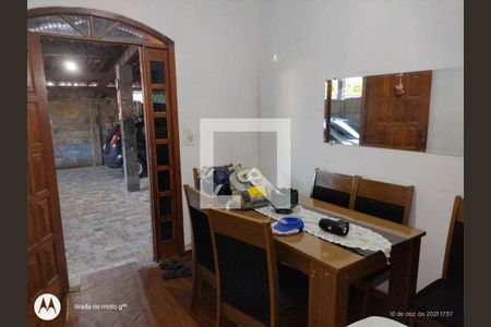 Casa à venda com 2 quartos, 215m² em Glória, Belo Horizonte