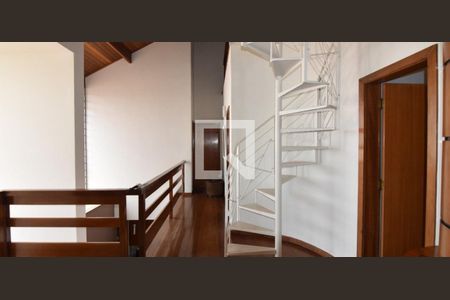 Casa à venda com 3 quartos, 310m² em Santa Lúcia, Belo Horizonte