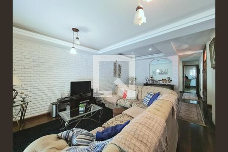 Casa à venda com 4 quartos, 264m² em Serra, Belo Horizonte