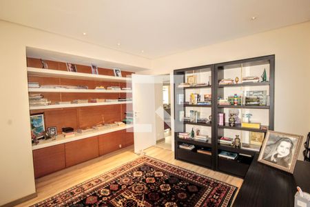 Apartamento à venda com 4 quartos, 310m² em Lourdes, Belo Horizonte