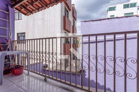 Casa à venda com 2 quartos, 171m² em Planalto, Belo Horizonte