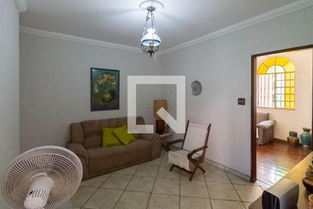 Sala 3 de casa para alugar com 4 quartos, 300m² em Alípio de Melo, Belo Horizonte