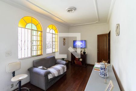 Sala 1 de casa à venda com 4 quartos, 300m² em Alípio de Melo, Belo Horizonte