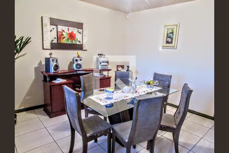 Casa à venda com 3 quartos, 400m² em Cachoeirinha, Belo Horizonte