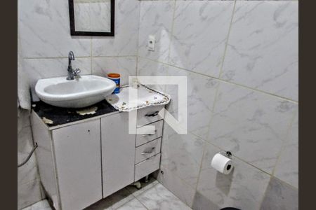 Casa à venda com 3 quartos, 400m² em Cachoeirinha, Belo Horizonte