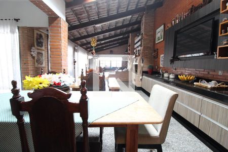 Casa à venda com 520m², 5 quartos e 6 vagas