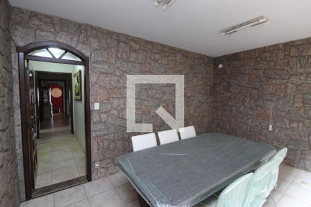 Casa à venda com 520m², 5 quartos e 6 vagas