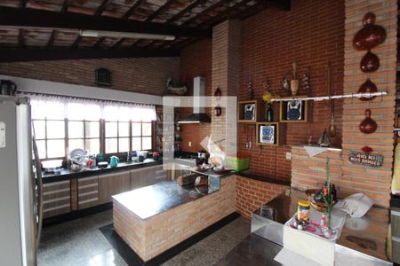 Casa à venda com 520m², 5 quartos e 6 vagas