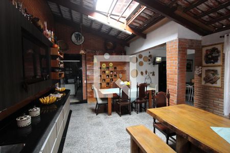 Casa à venda com 520m², 5 quartos e 6 vagas