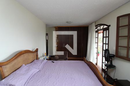 Casa à venda com 520m², 5 quartos e 6 vagas