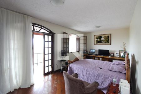 Casa à venda com 520m², 5 quartos e 6 vagas