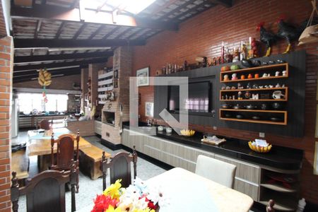 Casa à venda com 520m², 5 quartos e 6 vagas