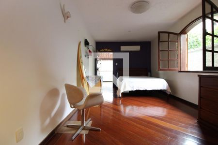 Casa à venda com 520m², 5 quartos e 6 vagas