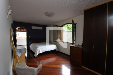 Casa à venda com 520m², 5 quartos e 6 vagas