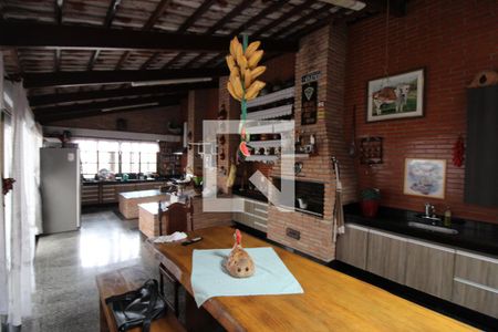 Casa à venda com 520m², 5 quartos e 6 vagas