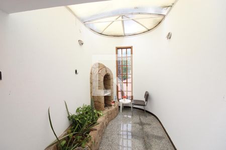 Casa à venda com 520m², 5 quartos e 6 vagas