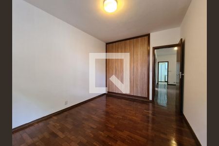 Apartamento à venda com 4 quartos, 240m² em Santo Antônio, Belo Horizonte
