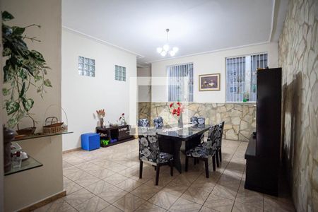 Casa à venda com 326m², 5 quartos e 3 vagasSala 3