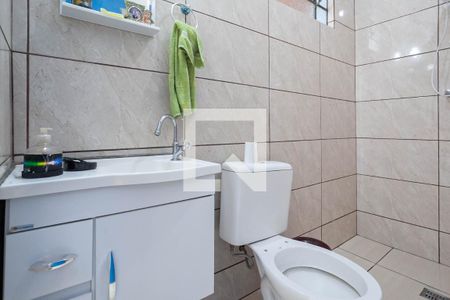 Casa à venda com 326m², 5 quartos e 3 vagasBanheiro social 2