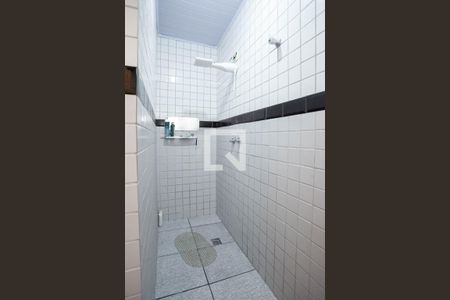 Casa à venda com 326m², 5 quartos e 3 vagasBanheiro social 1