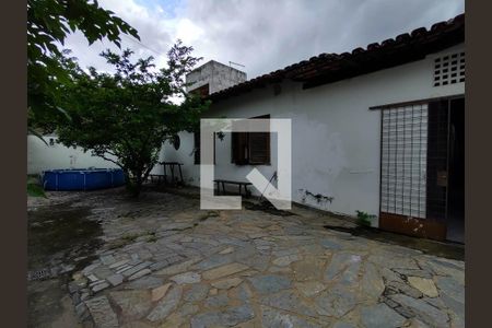 Casa à venda com 320m², 3 quartos e 2 vagas