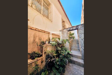 Casa à venda com 4 quartos, 217m² em Sagrada Família, Belo Horizonte