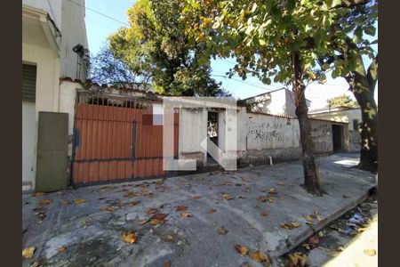 Casa à venda com 5 quartos, 240m² em Santa Cruz, Belo Horizonte