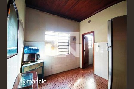 Casa à venda com 3 quartos, 120m² em Sagrada Família, Belo Horizonte