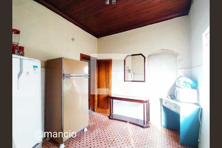 Casa à venda com 3 quartos, 120m² em Sagrada Família, Belo Horizonte