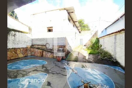 Casa à venda com 120m², 3 quartos e 6 vagas