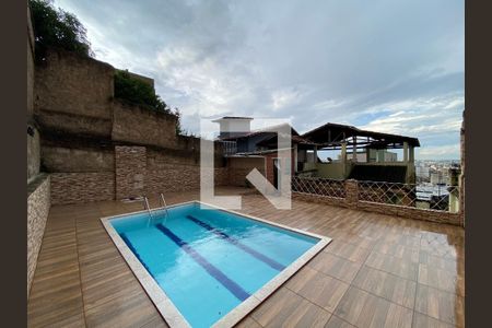 Casa à venda com 3 quartos, 150m² em Santa Efigênia, Belo Horizonte