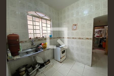 Casa à venda com 3 quartos, 150m² em Santa Efigênia, Belo Horizonte