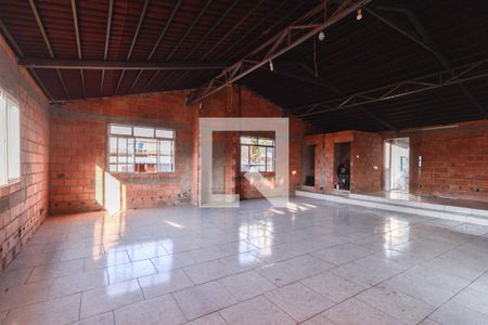 Casa à venda com 4 quartos, 293m² em Rio Branco, Belo Horizonte