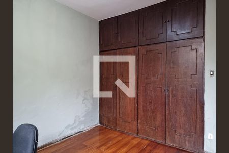 Casa à venda com 3 quartos, 181m² em Planalto, Belo Horizonte