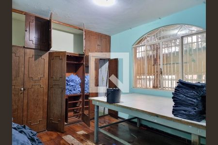 Casa à venda com 3 quartos, 181m² em Planalto, Belo Horizonte